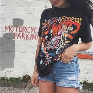 Instagram @vicesandsaints